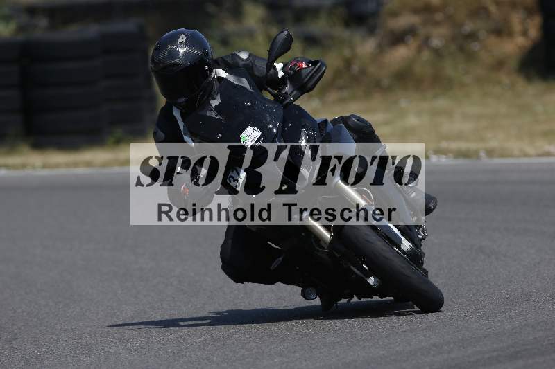 Archiv-2023/28 05.06.2023 Moto Club Anneau du Rhin/blanc-novice/37